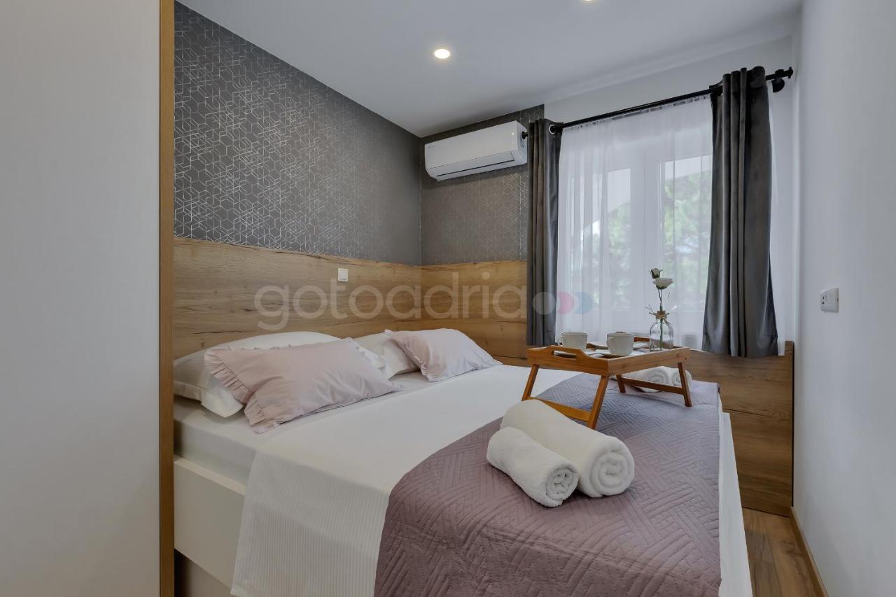 Luxurious Apartments Lara&Luka มาคาร์สกา ภายนอก รูปภาพ