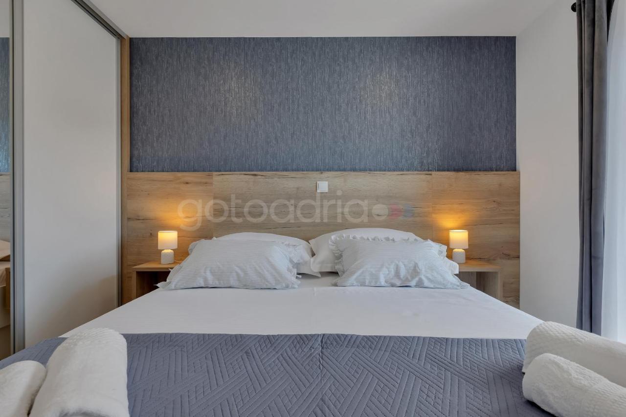 Luxurious Apartments Lara&Luka มาคาร์สกา ภายนอก รูปภาพ