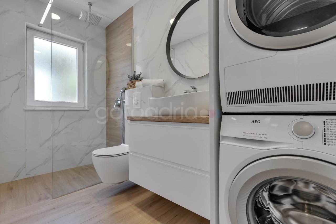 Luxurious Apartments Lara&Luka มาคาร์สกา ภายนอก รูปภาพ